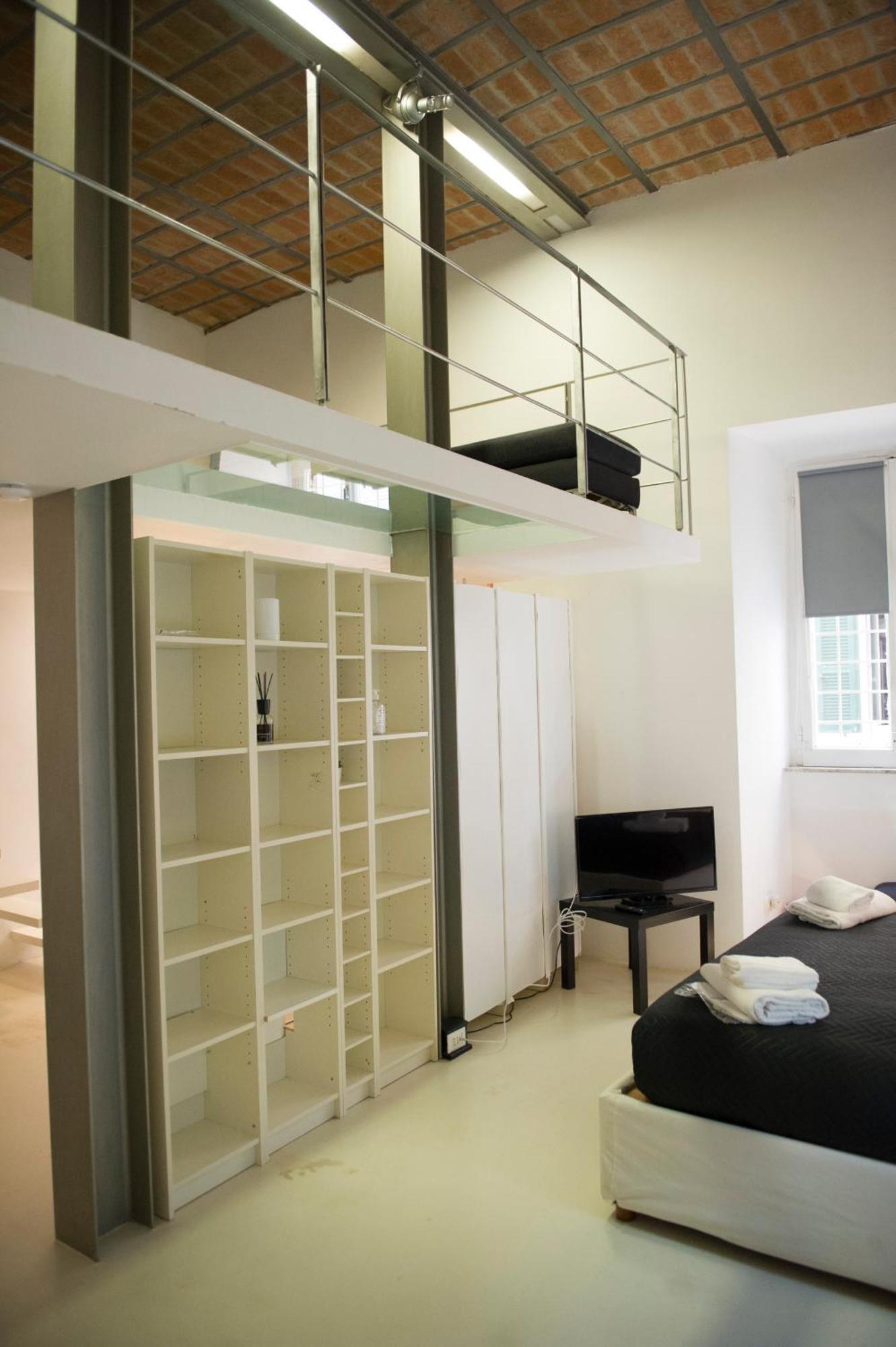 Modern Loft In The Center Of Apartment